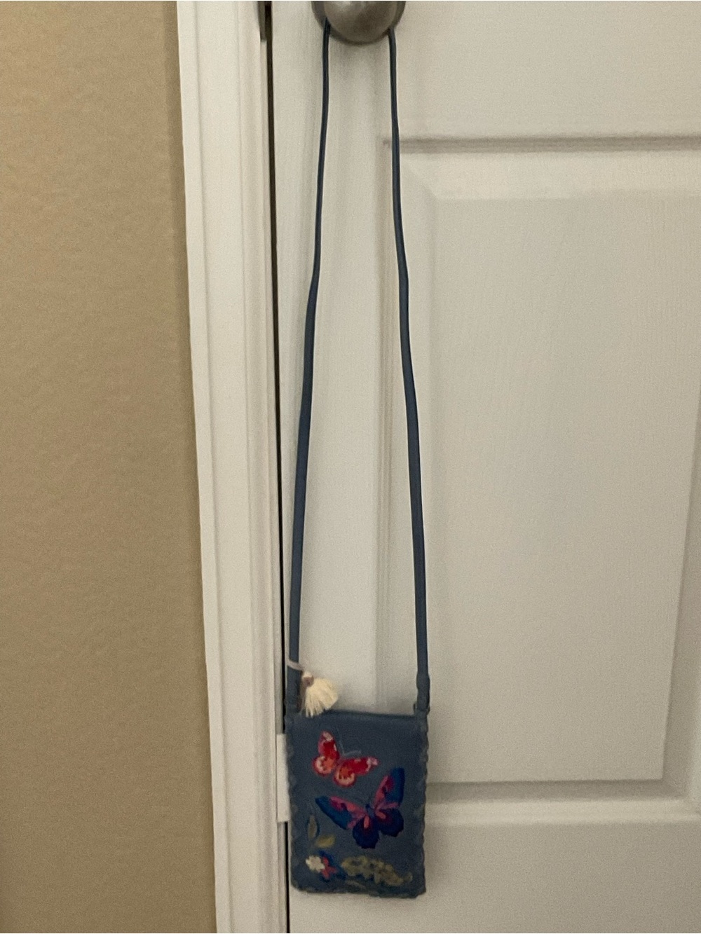 Johnny Was NWT Leather Crossbody Phone Bag with Embroidered Butterflies - Picture 2 of 5